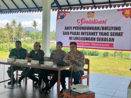 Sosialisasi Anti Perundungan dan Pakai Internet Sehat di Lingkungan Sekolah
